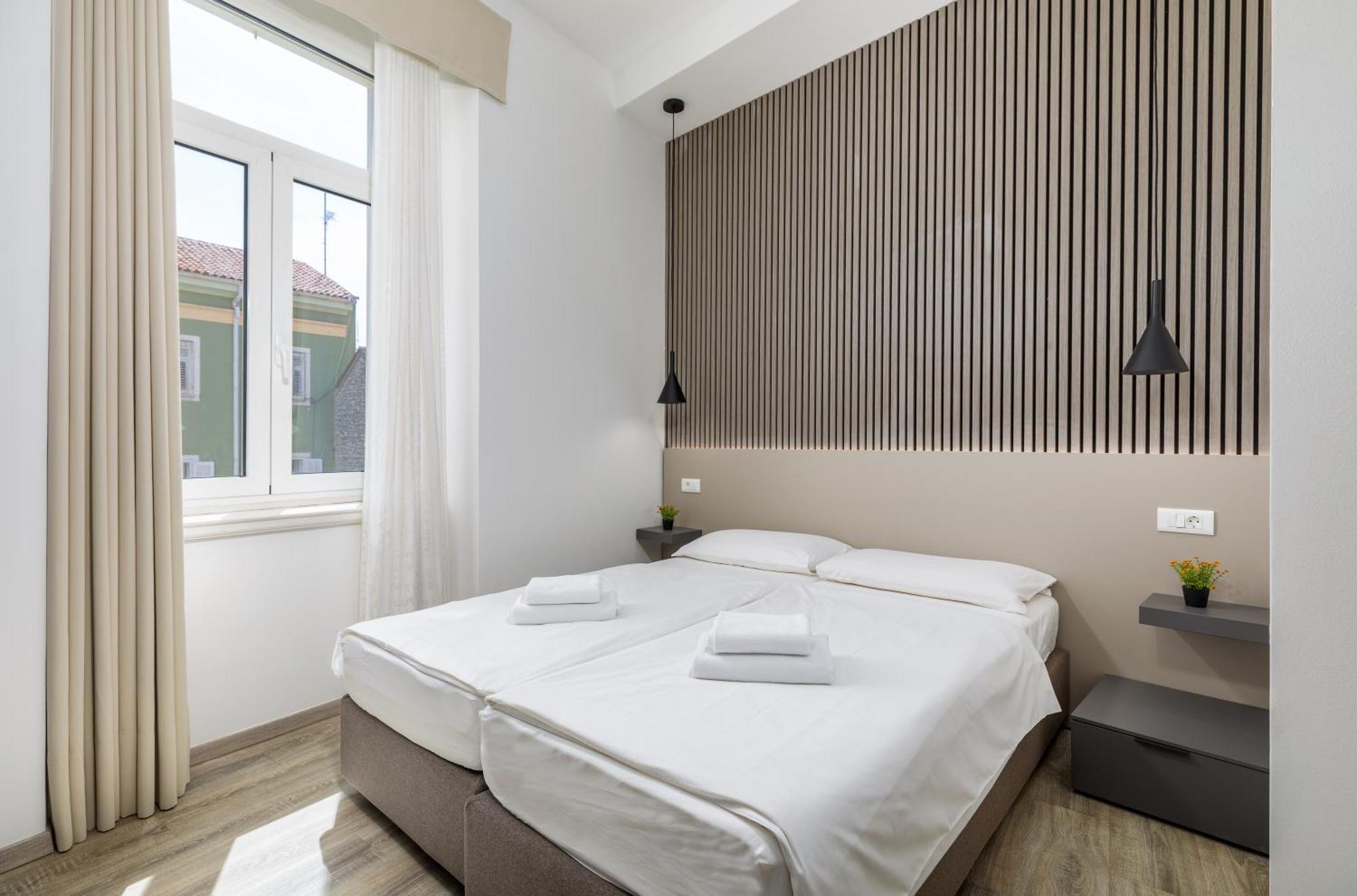 PUY Boutique Suites Joyce מראה חיצוני תמונה
