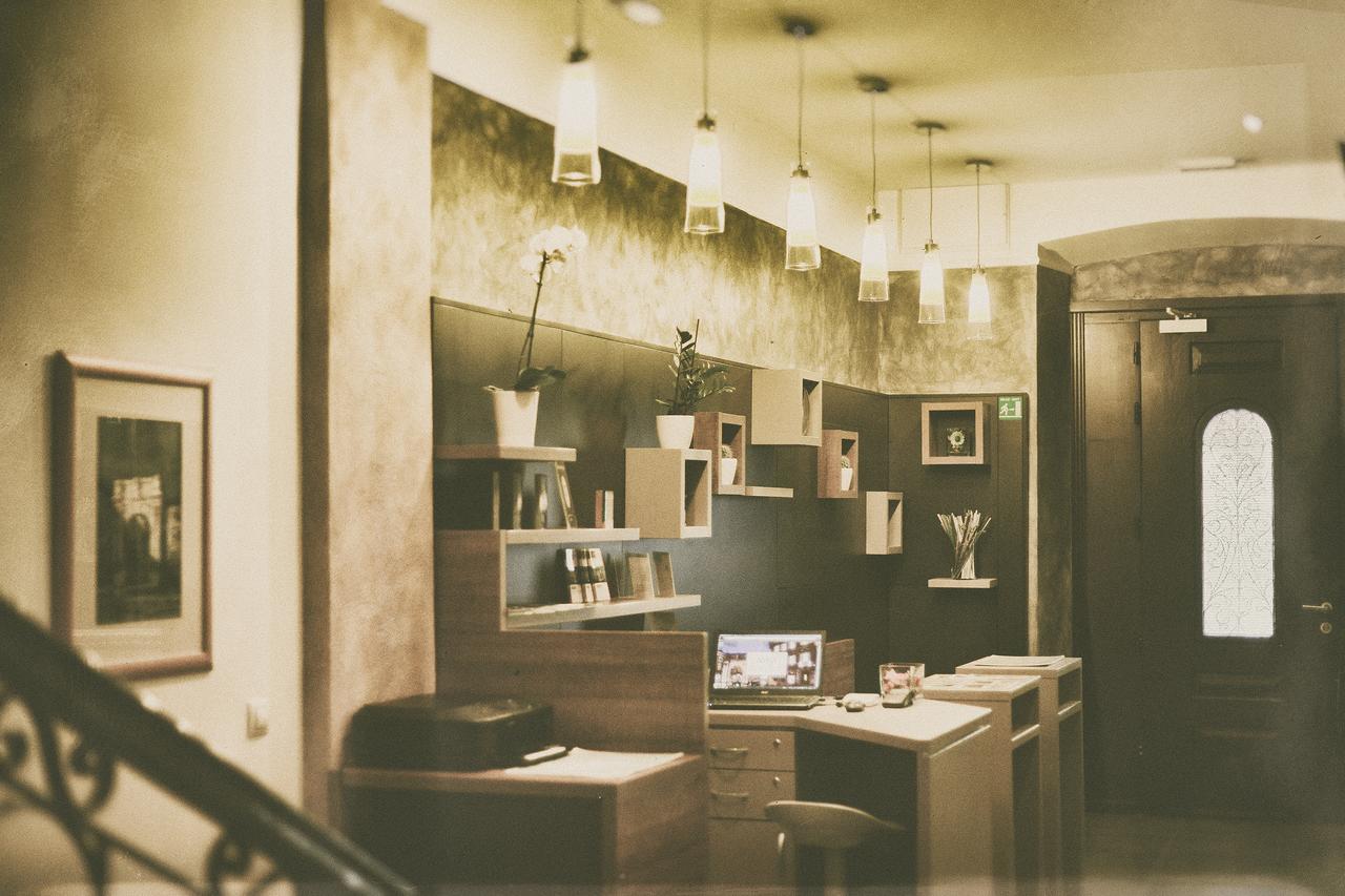 PUY Boutique Suites Joyce מראה חיצוני תמונה