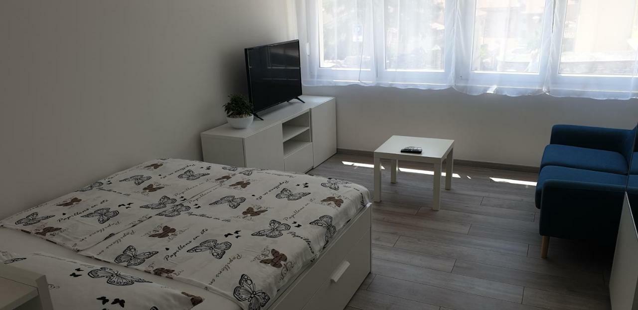 PUY Boutique Suites Joyce מראה חיצוני תמונה